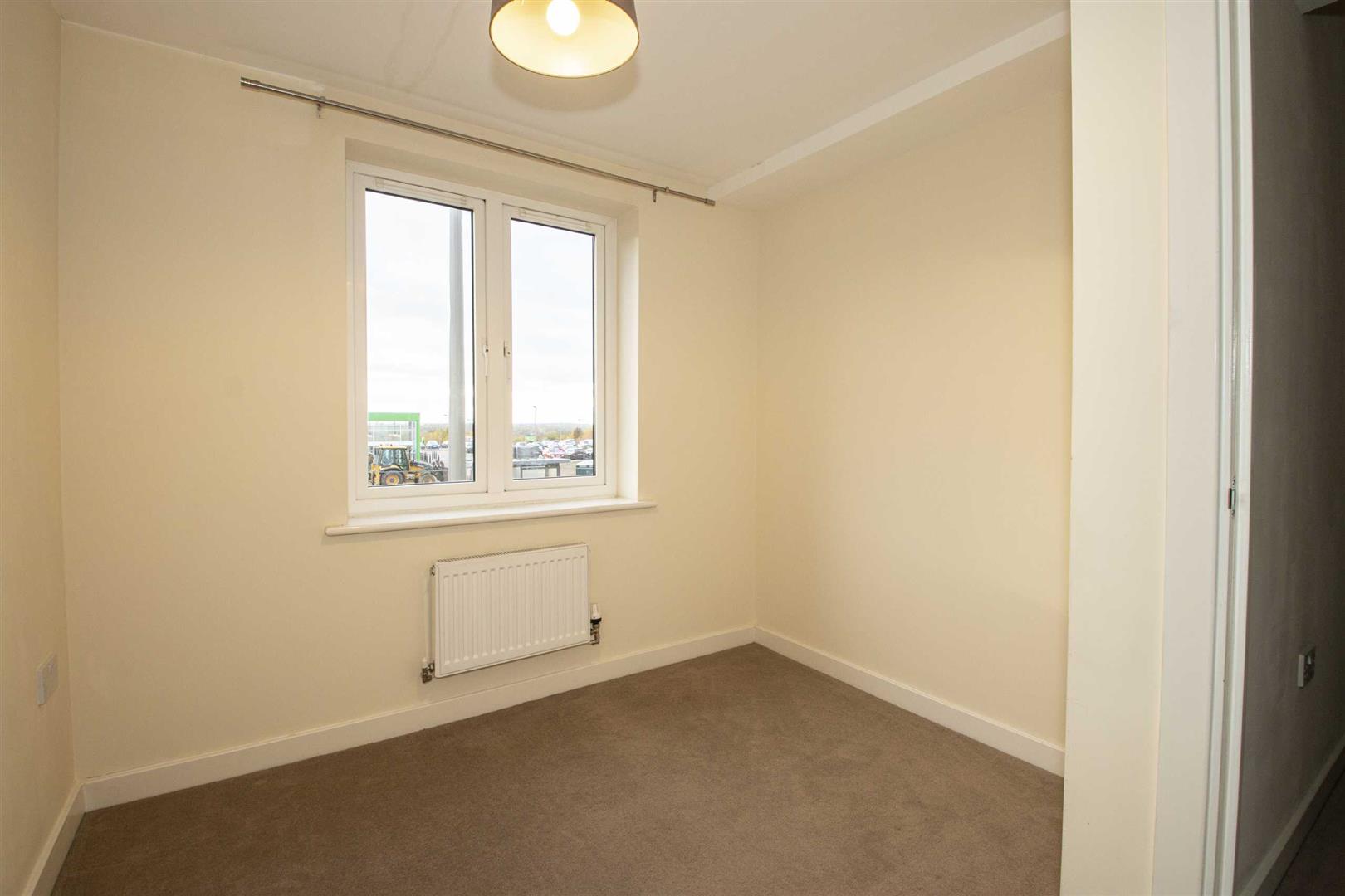 Selkirk Drive, Oakridge Park, Milton Keynes